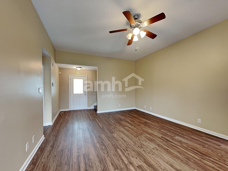 Building Photo - 3676 S Naples Ct