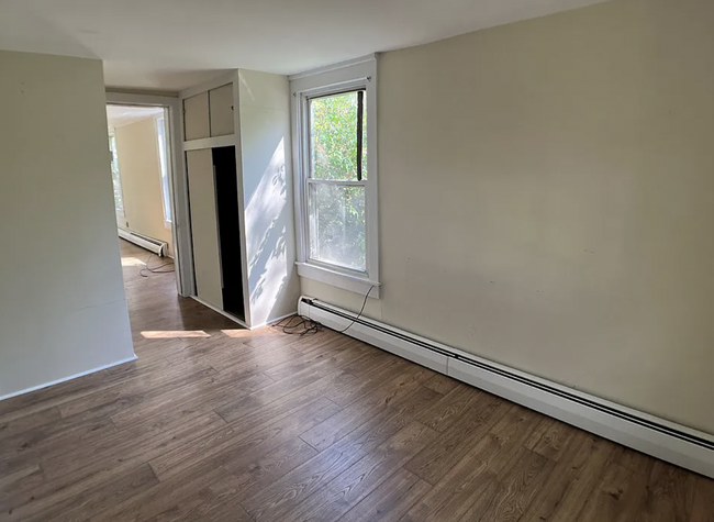 Bedroom #1 (ground floor) - 7 Woolerton St