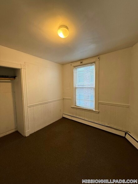 Building Photo - 8 Parker Hill Ave