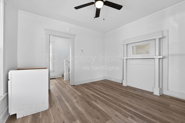 Building Photo - 2113 Goff Ave