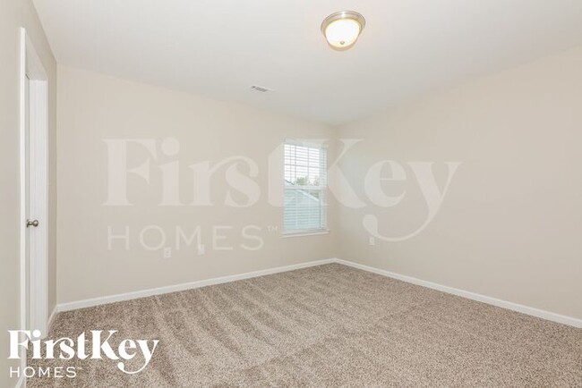 Building Photo - 408 Lind Point Ln