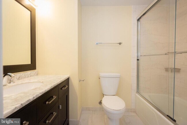 Building Photo - 1140 23rd St NW