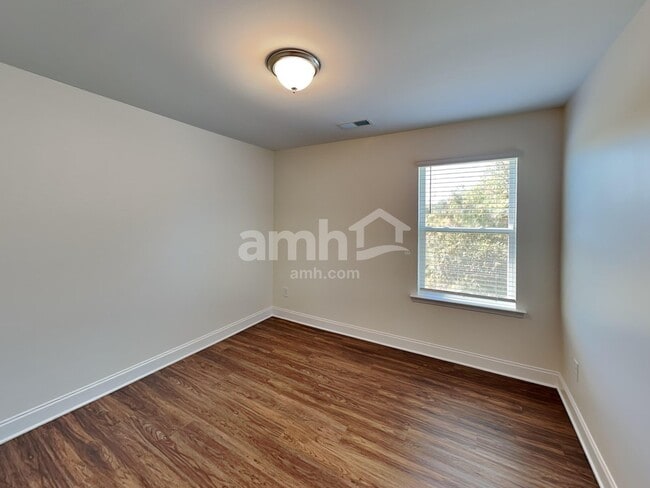 Building Photo - 108 Cairo Ct