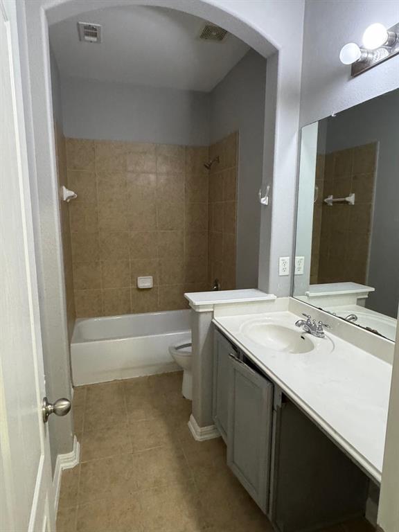 Building Photo - 4200 Adagio Pl