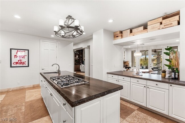 Building Photo - 2057 Troon Dr