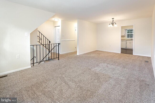 Building Photo - 12313 Cinnamon St