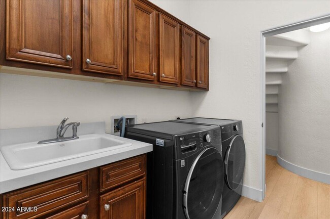 Building Photo - 9356 E Horseshoe Bend Dr