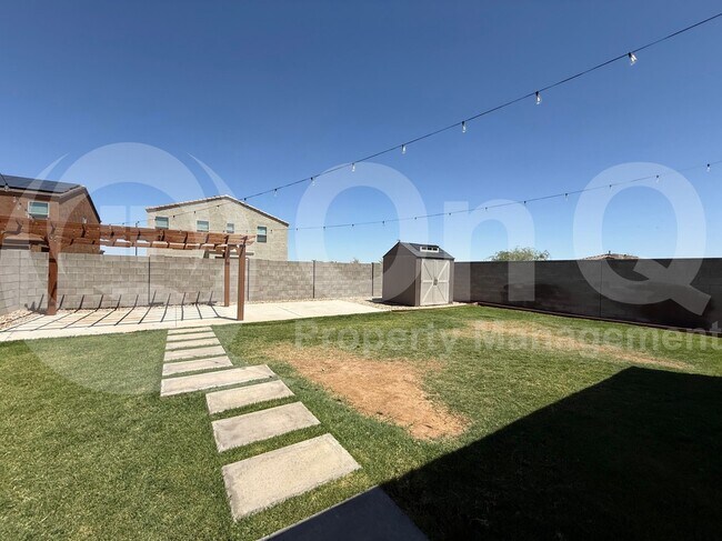 Building Photo - 7549 N 125th Dr