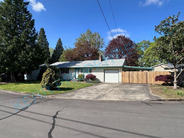 Primary Photo - FREE RENT! Charming 3-Bedroom Haven with 2 Baths in Gresham – 1308 Sq. Ft. of Comfort!