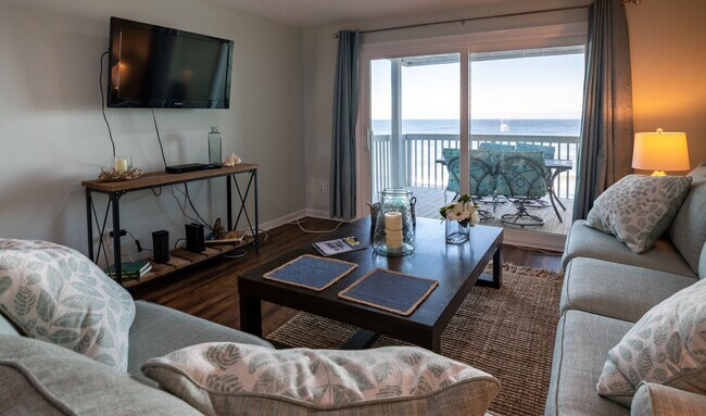 Building Photo - OCEANFRONT GETAWAY OFF-SEASON MONTHLY RENTAL