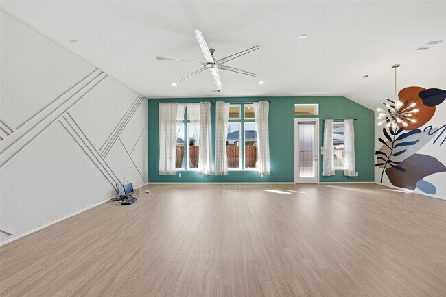 Building Photo - 8123 Cheyenne Hills Trail