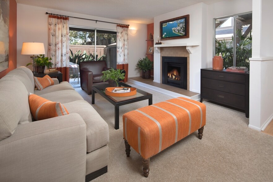 Building Photo - Woodbridge Pines Apartment Homes