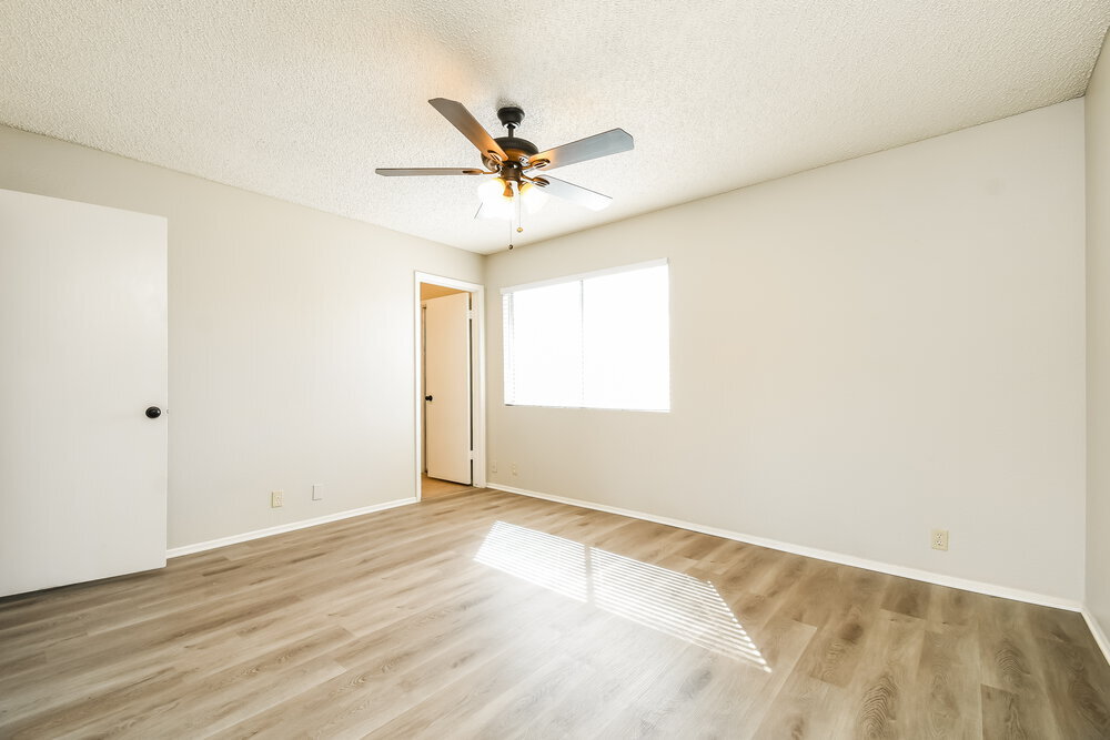 Building Photo - 503 W Cheyenne Dr