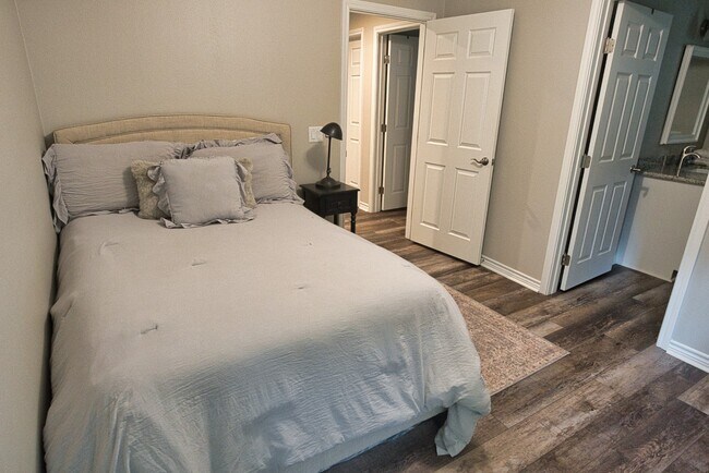 Building Photo - 1288 County Rd 297