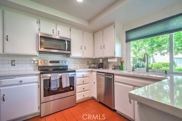 Building Photo - 17252 Citron