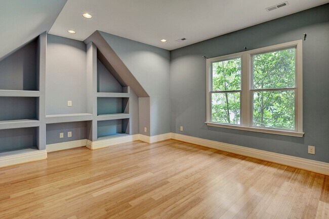 Building Photo - AVAILABLE NOW!  THIS STUNNING EUROPEAN STYLE HOME IS WAITING FOR YOU! COME SEE TODAY!