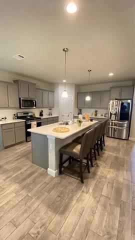 Building Photo - 252 Drumcliffe Dr