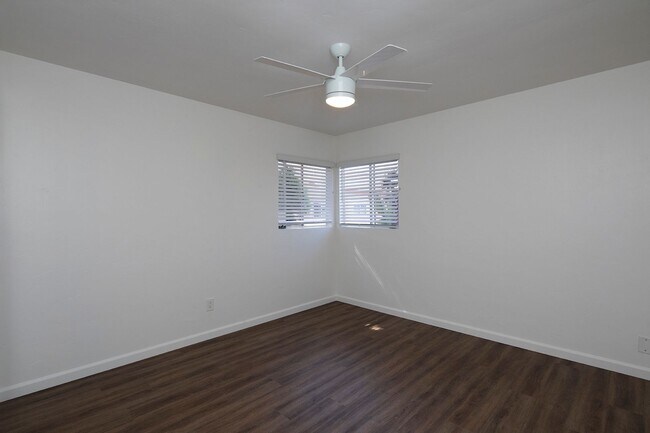 Building Photo - *MOVE-IN SPECIAL!* North Park 2 BR with Parking and WASHER/DRYER!