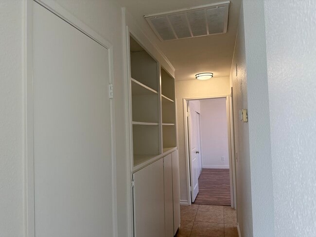 Building Photo - 52395 Avenida Carranza