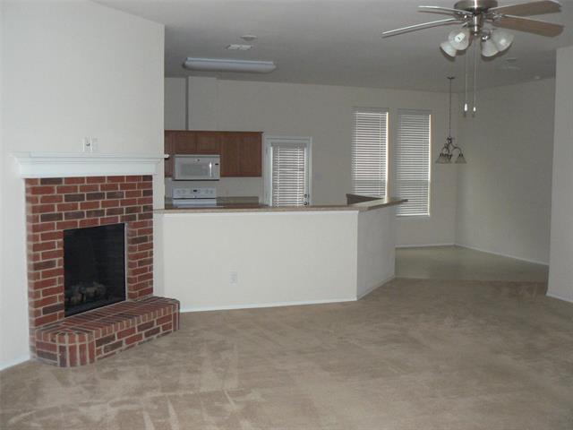 Building Photo - 1619 Northview Dr