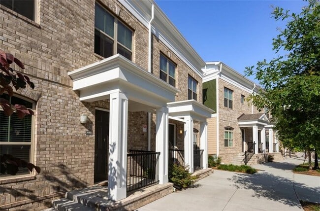 Building Photo - 306 Ardmore Cir NW