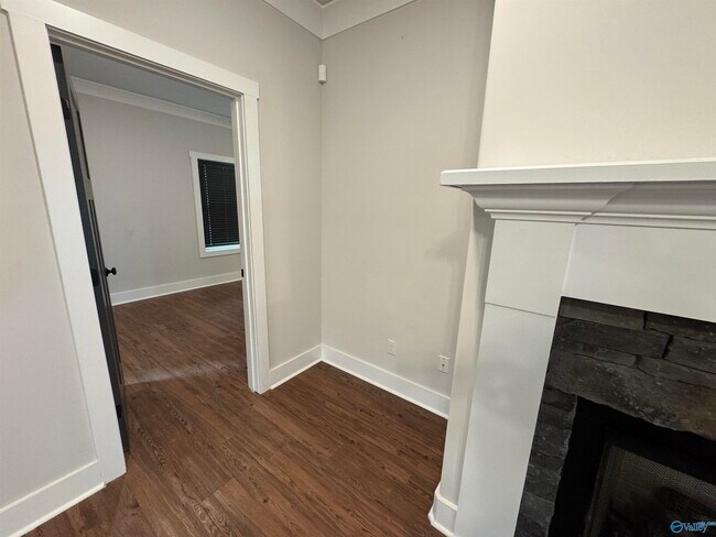 Building Photo - 103 Parvin Way Dr