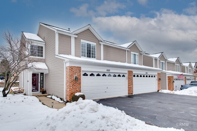 Primary Photo - 1223 Summersweet Ln