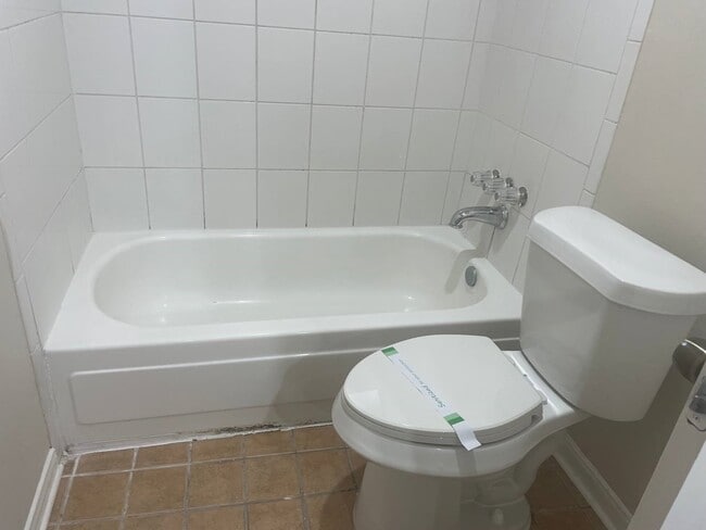 Building Photo - 23414 Lestergate Dr
