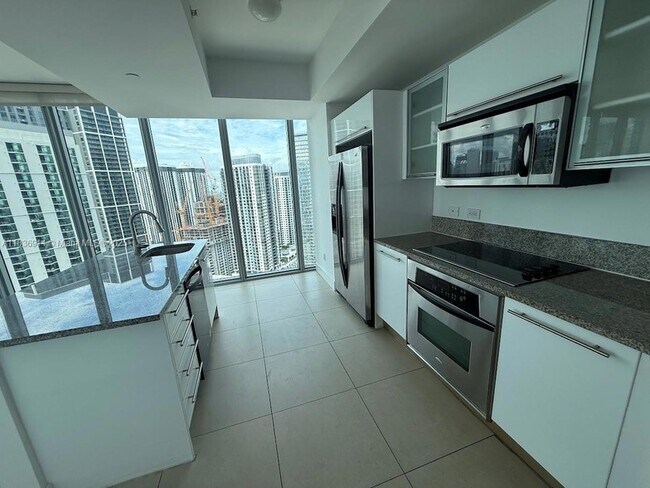 Building Photo - 888 Biscayne Blvd
