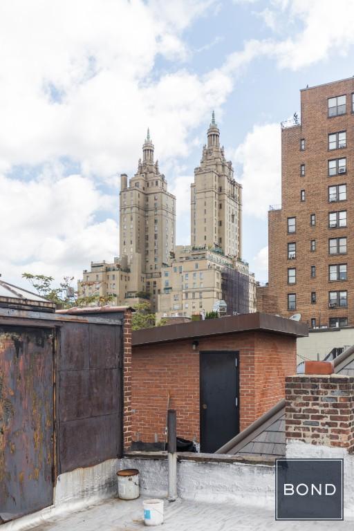 Building Photo - 59 W 73rd St