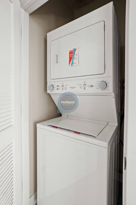 Building Photo - 4600 N Broadway