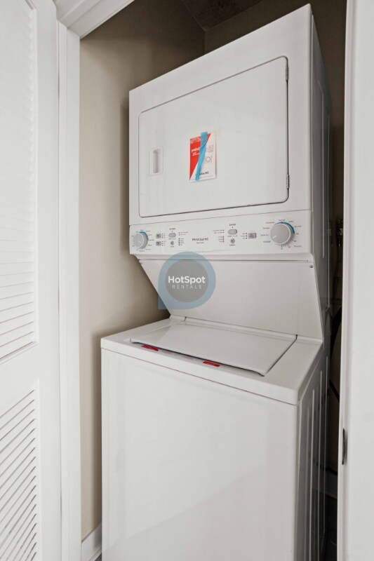 Building Photo - 4600 N Broadway