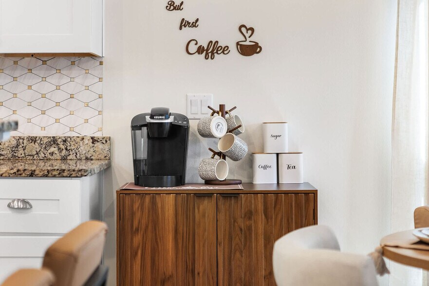 Building Photo - 257 Kono Way