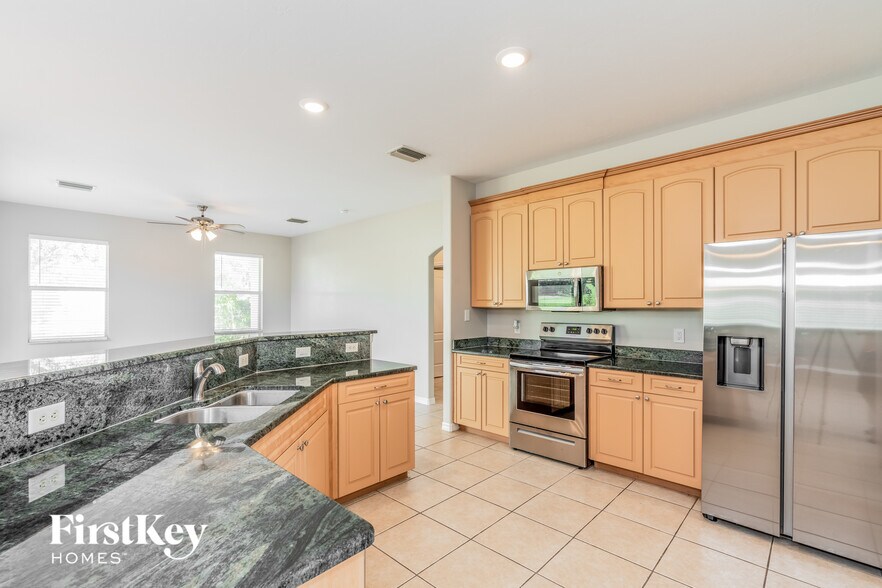 Building Photo - 2081 Nuremberg Blvd