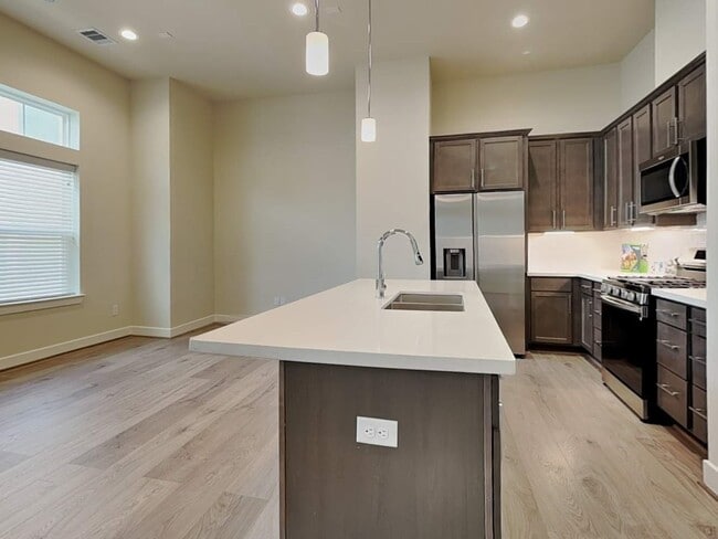 Building Photo - 6379 Paddington Bnd Dr