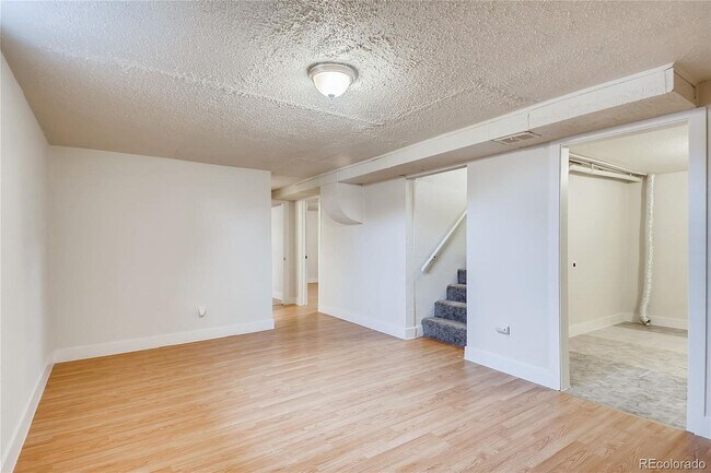 Building Photo - 4325 Navajo St