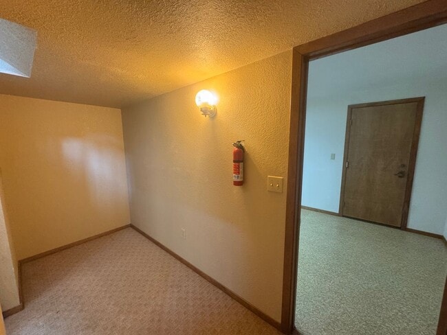 Building Photo - Charming 3 Bed, 3 Bath Home in Spokane Val...