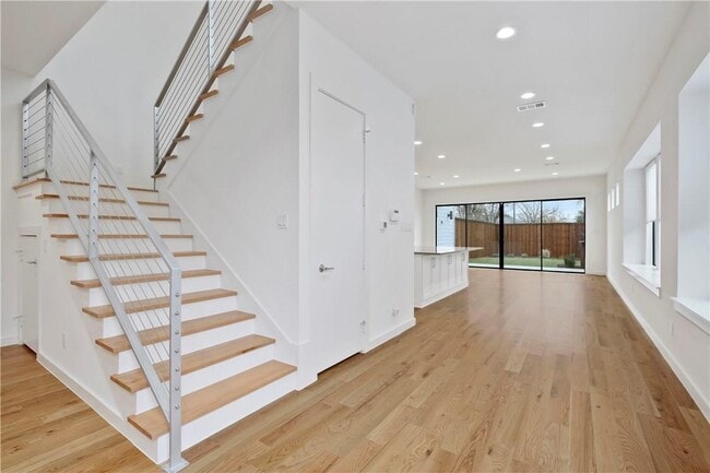 Building Photo - 2407 Douglas Ave