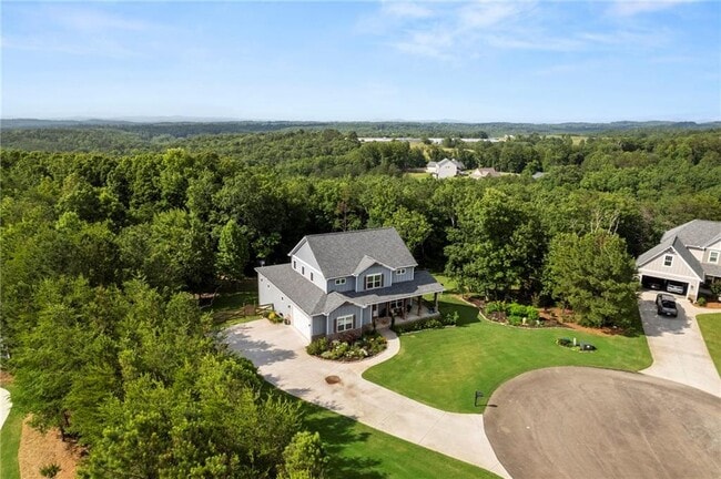 Building Photo - 175 STONELEDGE TRCE N