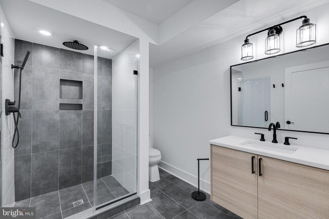 Building Photo - 705 S 19th St