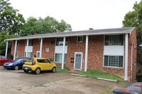 Building Photo - 150 Rothesay Ave