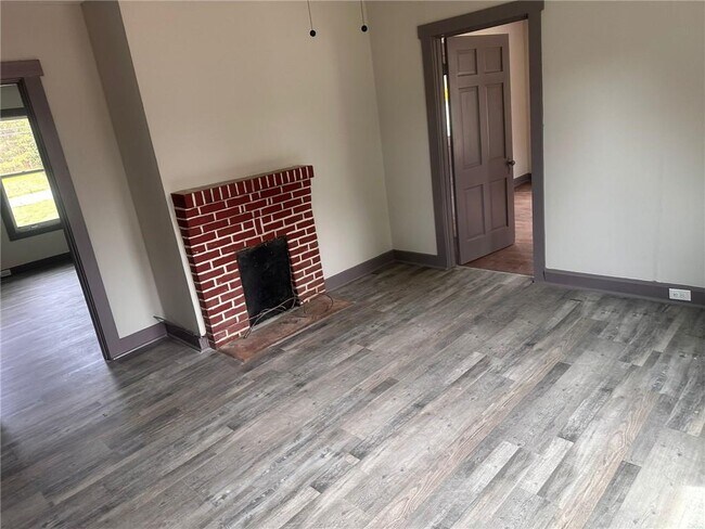 Building Photo - 11100 Cumming Hwy