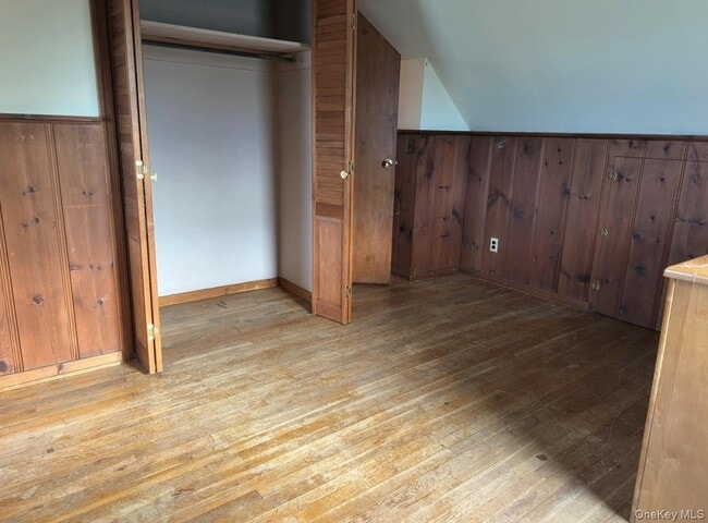 Building Photo - 484 Chelsea Rd