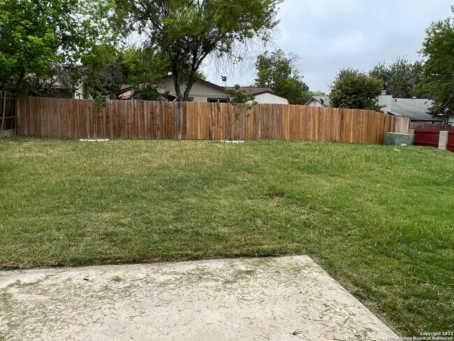 Building Photo - 1018 Ericson Dr