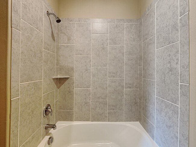 Building Photo - 353 Lowery Oaks Trl