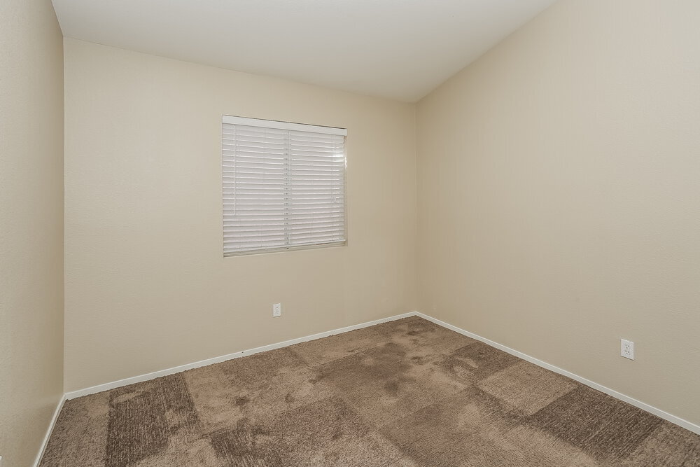 Building Photo - 2103 Point Morada Ave