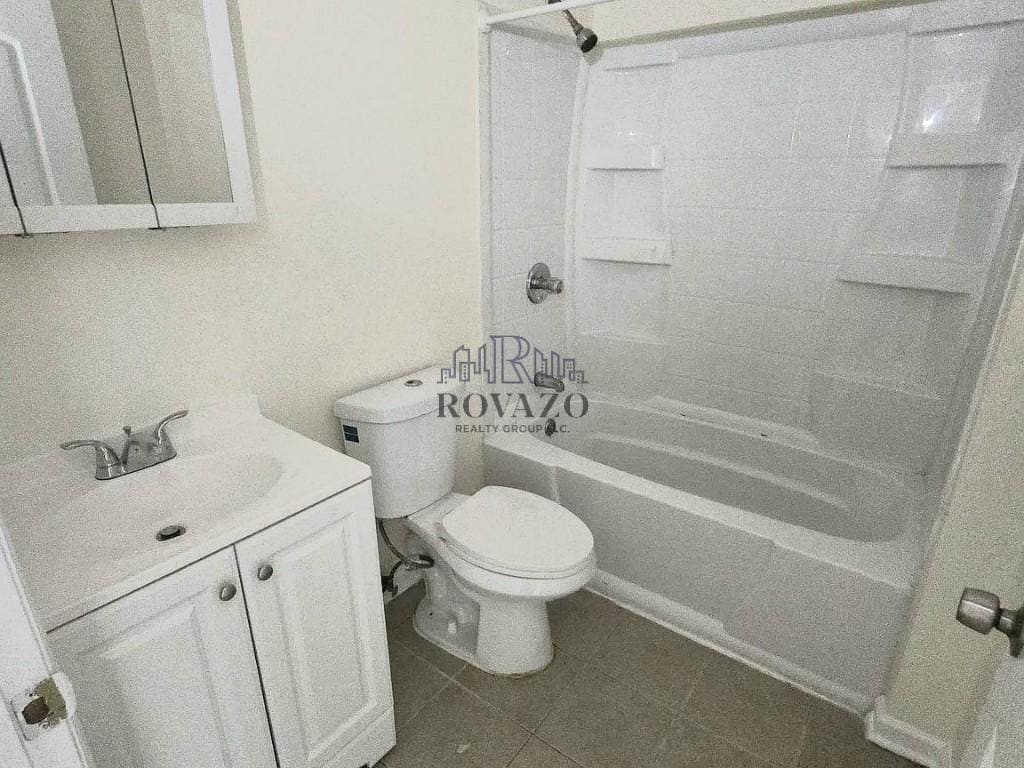 Building Photo - 111-113 Leslie Street