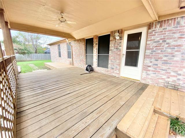 Building Photo - 2800 Kempton Dr