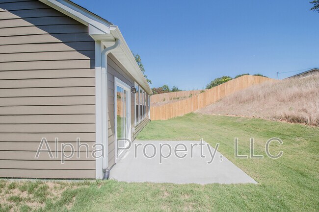 Building Photo - 316 Runion Lake Ct