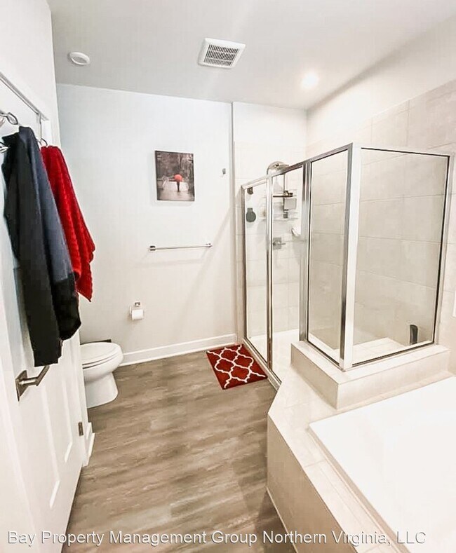 Building Photo - 4 br, 3.5 bath House - 7751 Blackburn Ridg...